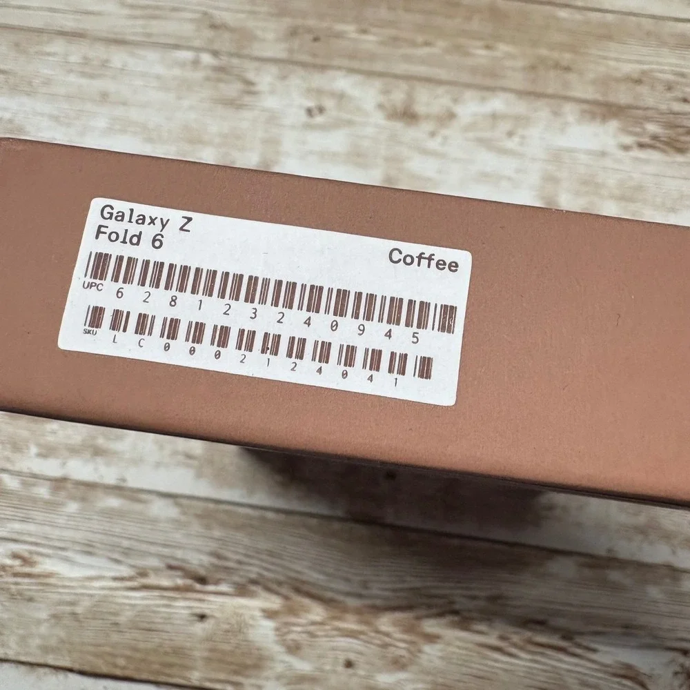 Latercase for Samsung Galaxy Z Fold 6 Coffee Impossibly Thin New open Box